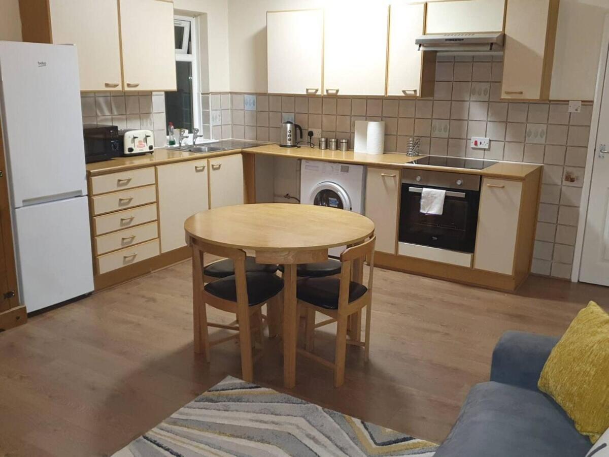 Sav Apartments Watford Уотфорд Стая снимка